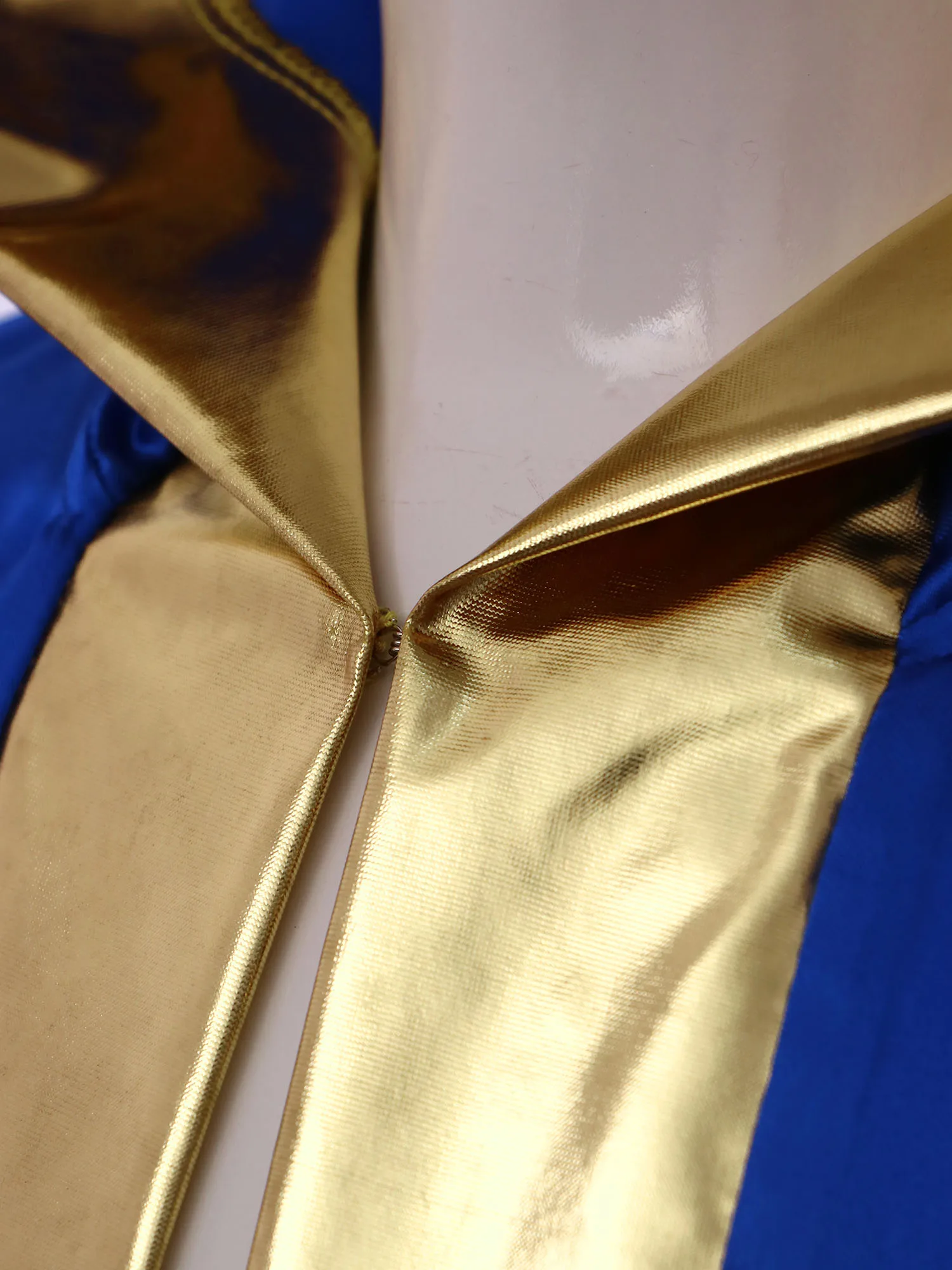 

Kids Muay Thai Outfit Boys Girls Boxing Training Martial Arts Fight Suit Hooded Cloak and Boxer Shorts for Halloween Theme Party