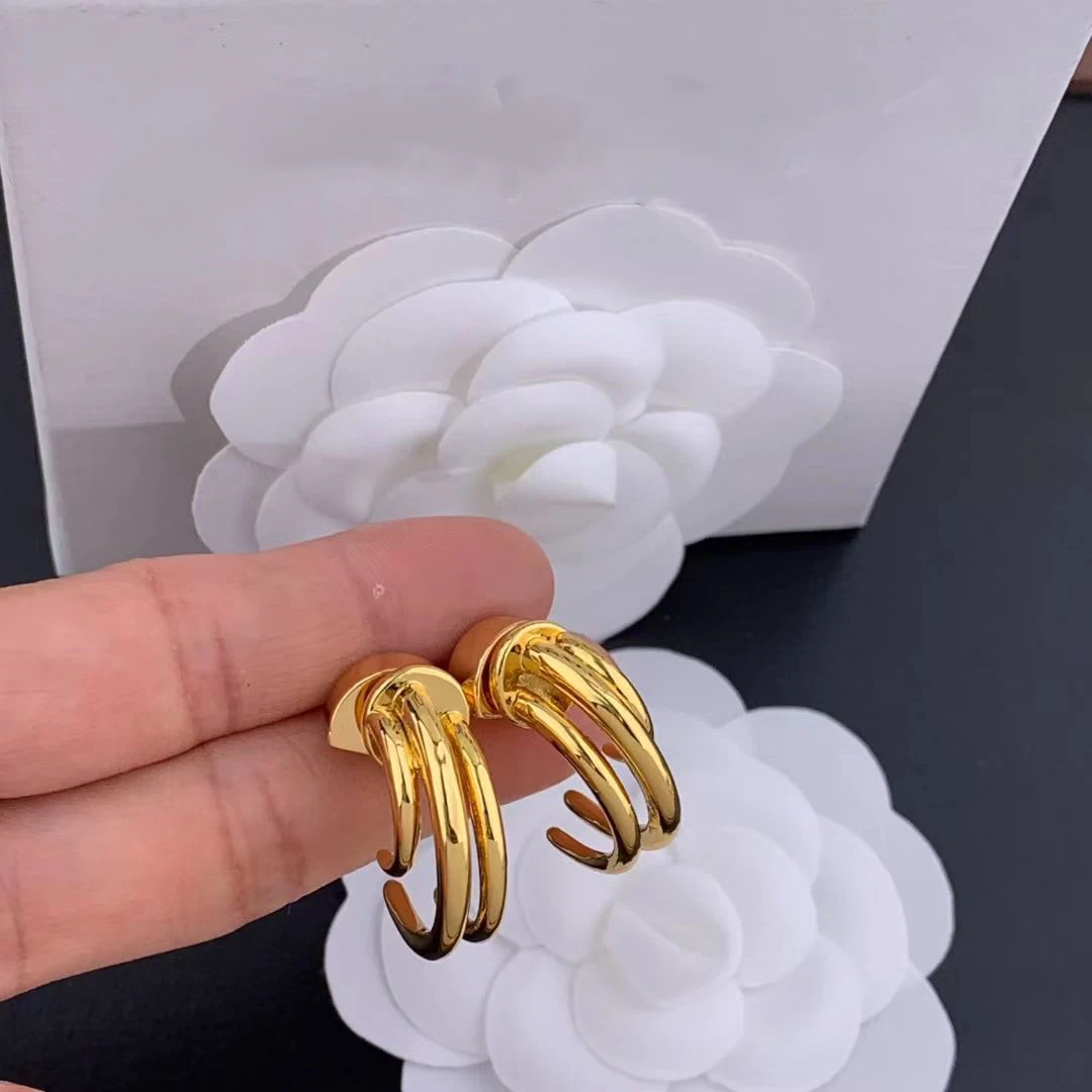 

Medieval Vintage Metal 18K gold-plated copper earrings for women's girl jewelry wholesale