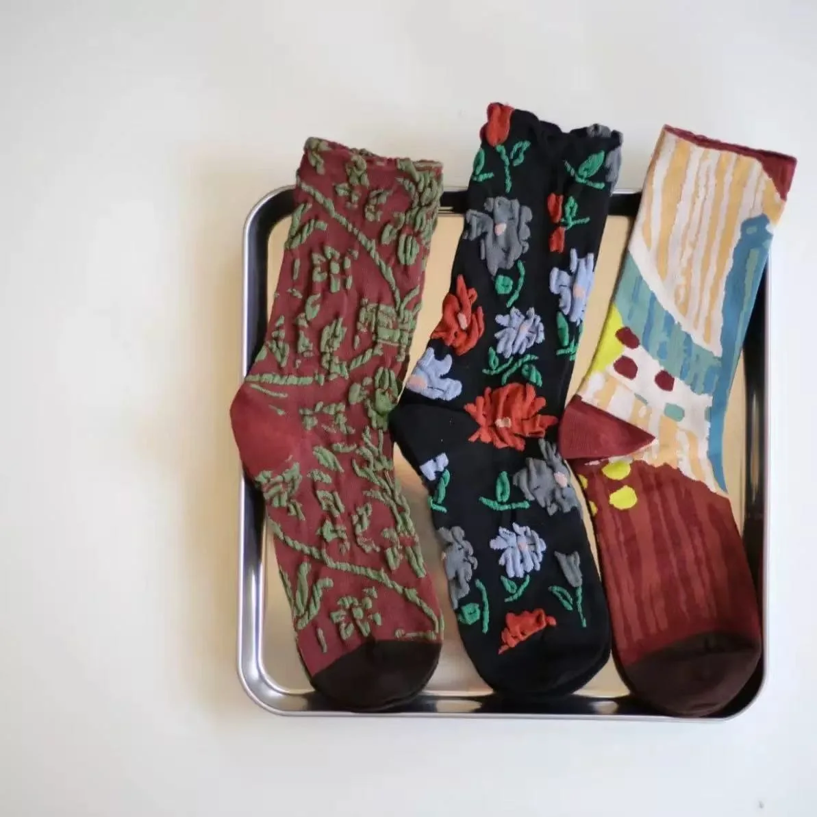 Niche Designer Retro Floral Tube Socks Women Japanese Ins Style Outer Wear Crew Socks Spring Autumn Trend