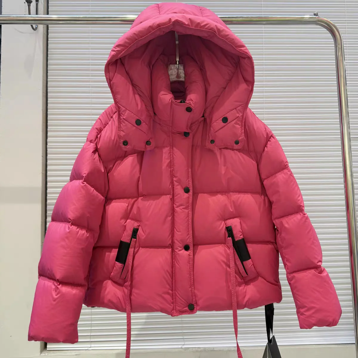 Chaqueta con capucha acolchada de Color caramelo para mujer, plumón de pato blanco, prendas de vestir Parker impermeables, chaquetas cálidas gruesas con cremallera para mujer