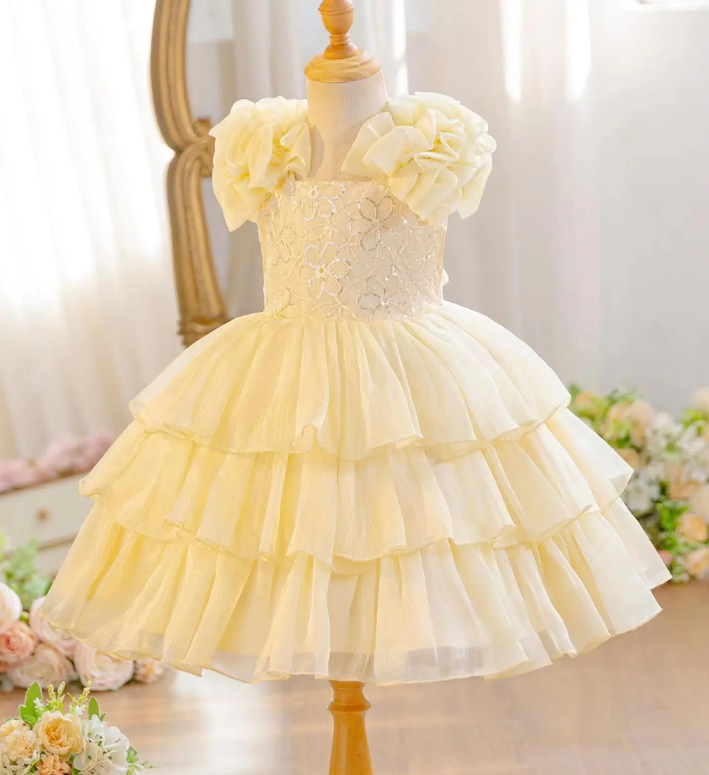 2026 Flower Girl Party Dress Girls' Princes Dresses Layered Ball Gown Kid Holiday Clothes Performance