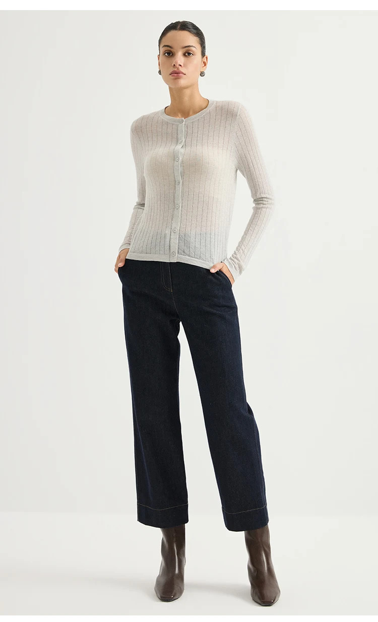 BL3621777 Damen-Cardigan mit Rundhalsausschnitt aus Wollmischung, Langarm, schmale Passform, Kontrastbesatz, Muschelknöpfe, Schulterkette, Frühherbst – Detail 12