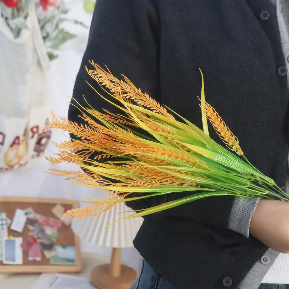 7 forchette Orecchie di grano artificiali Bouquet di piante di riso Plastica Non acqua necessaria Orecchie di grano Ramo di piante di riso Fiore giallo realistico