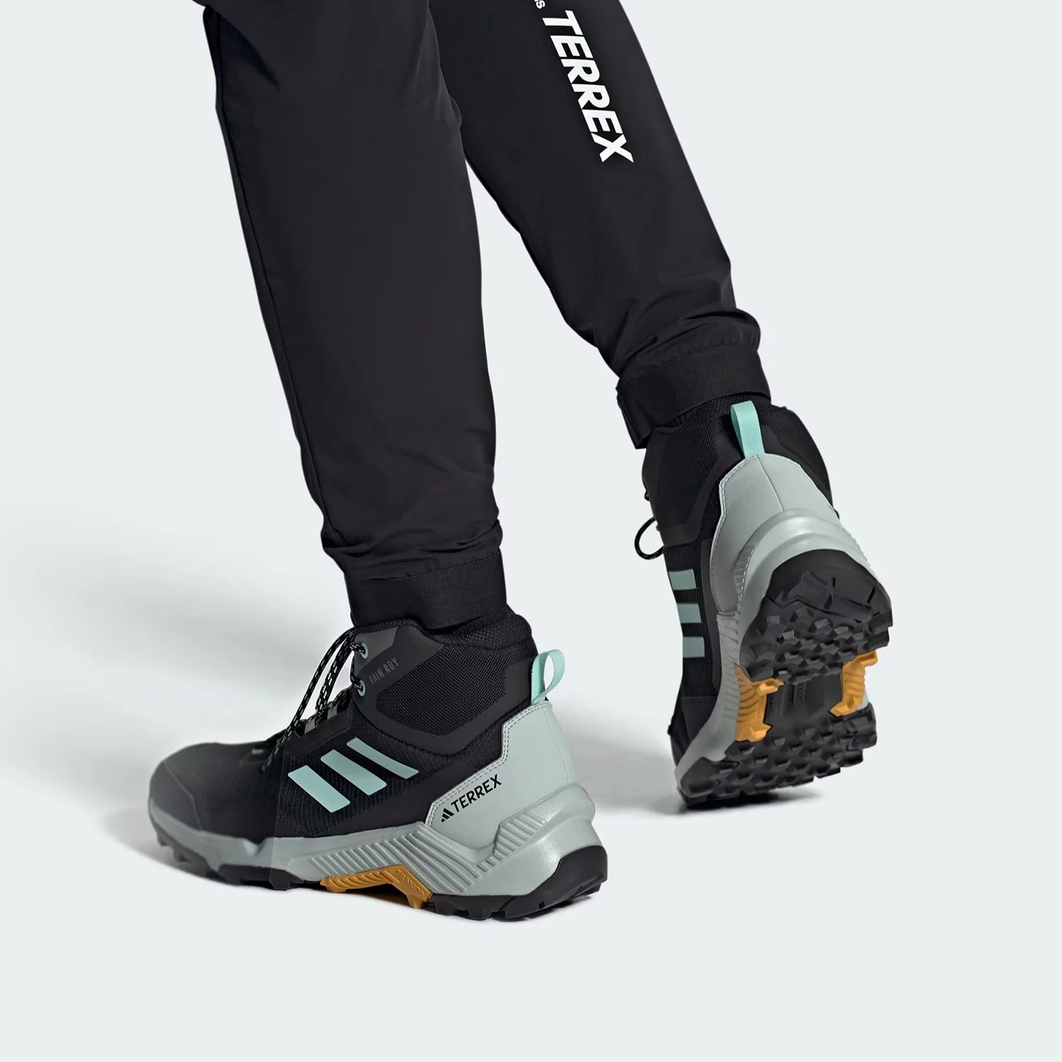 

Adidas genuine 2024 Autumn New Men's Outdoor Hiking Shoes IF4912