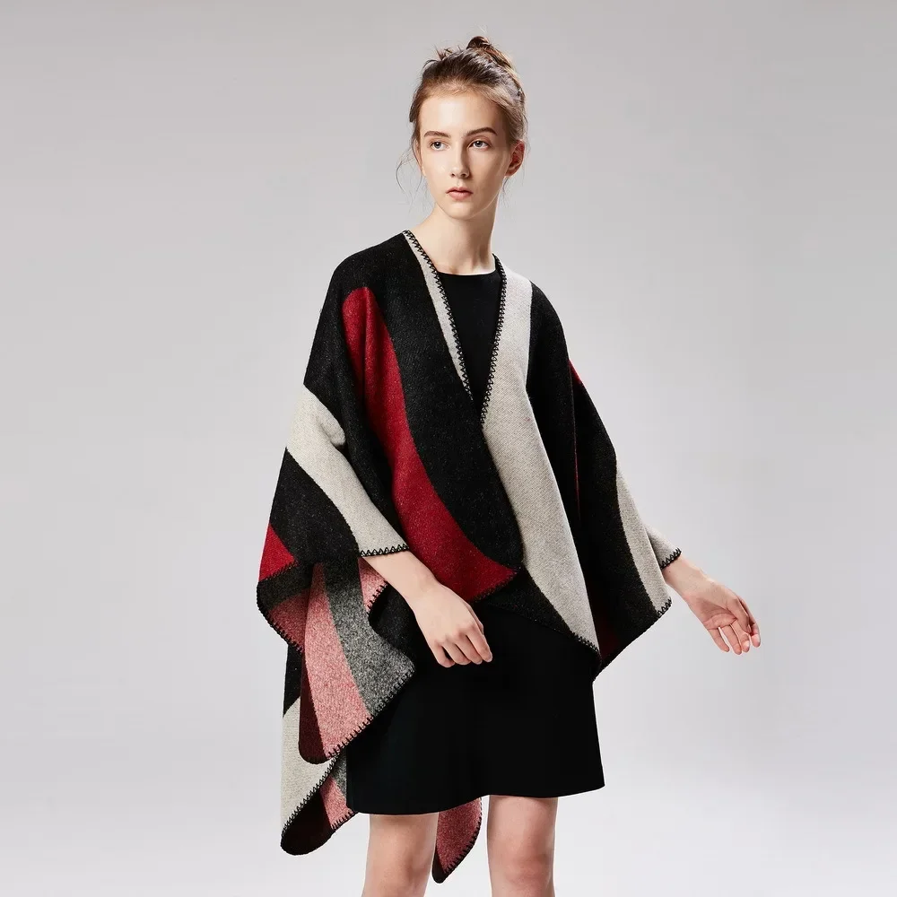 Women's New Geometric Color Matching Simple Leisure Office Beach Shawl Europe America Cape Ponchos Lady Coat