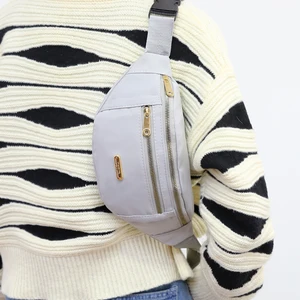 عبوة فاني كبيرة مقاومة للماء للرجال والنساء ، حقيبة خصر للمشي لمسافات طويلة ، حمل جميع الهواتف ، الجري ، المشي ، السفر أفضل 8 عبوات فاني للسيدات - رقم 4