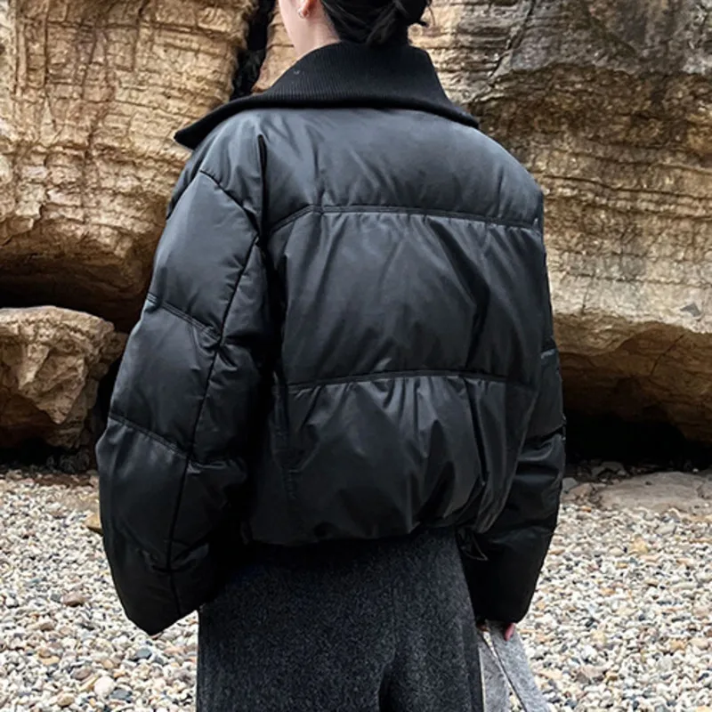 HKSH Winter New Women's Short Down Coat Knitted Large Lapel Patchwork PU Leather Zipper Versatile Casual Ins Warm Jacket HK14431