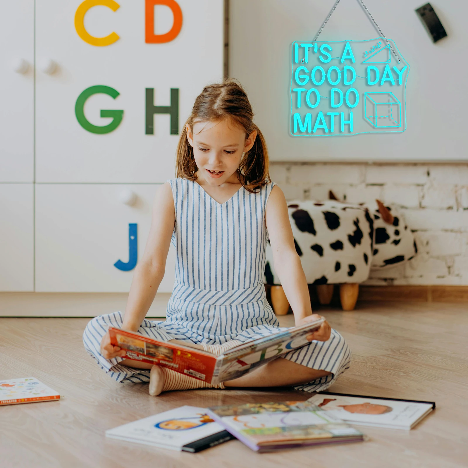 It's A Good Day To Do Math Neon Sign USB-Powered Light Sign Wall Decor for Classroom Math Teacher Gift Home Office Study Room 