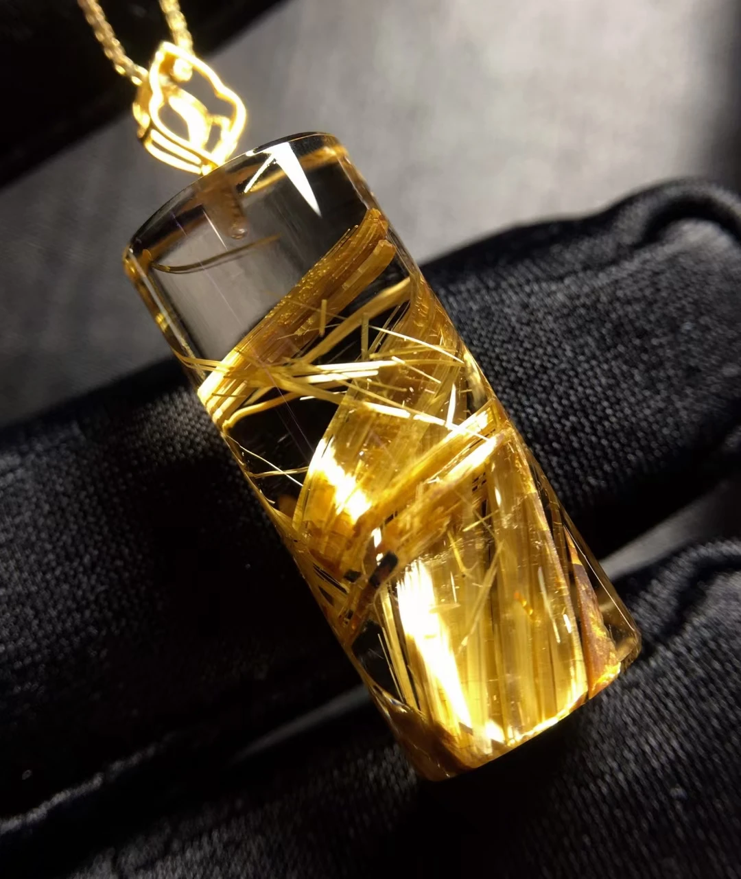 Natural Gold Rutilated Quartz Barrel Pendant Necklace Jewelry 24.8*10.4mm 18K Gold Yellow Rutilated Women Men AAAAAAA