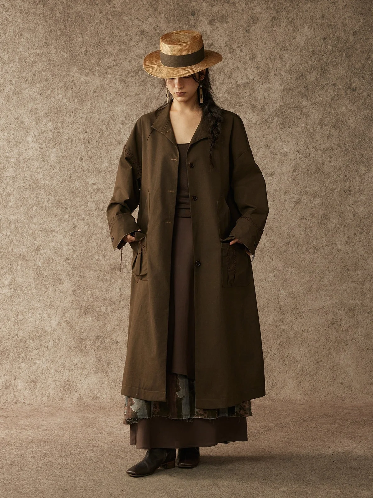 

Женская ветровка Catalpa Lew с высокой плотностью ткания, яркой строчкой, воротником-стойкой, модной вышивкой, для электронной коммерции