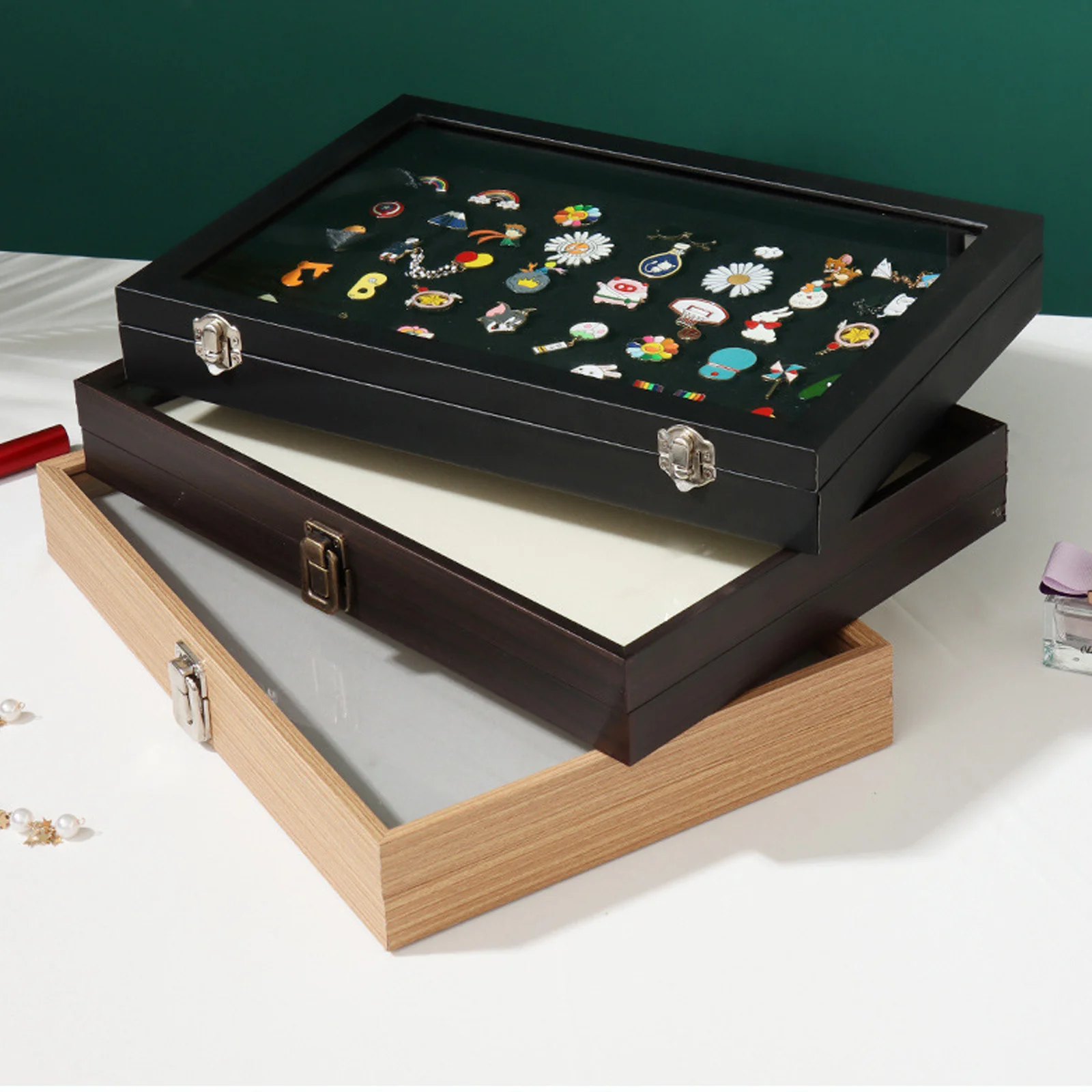 Pin Display Case Jewelry Storage Box With Lid Desktop Bracelet Holder Display Stand For Pins Medals Bracelets
