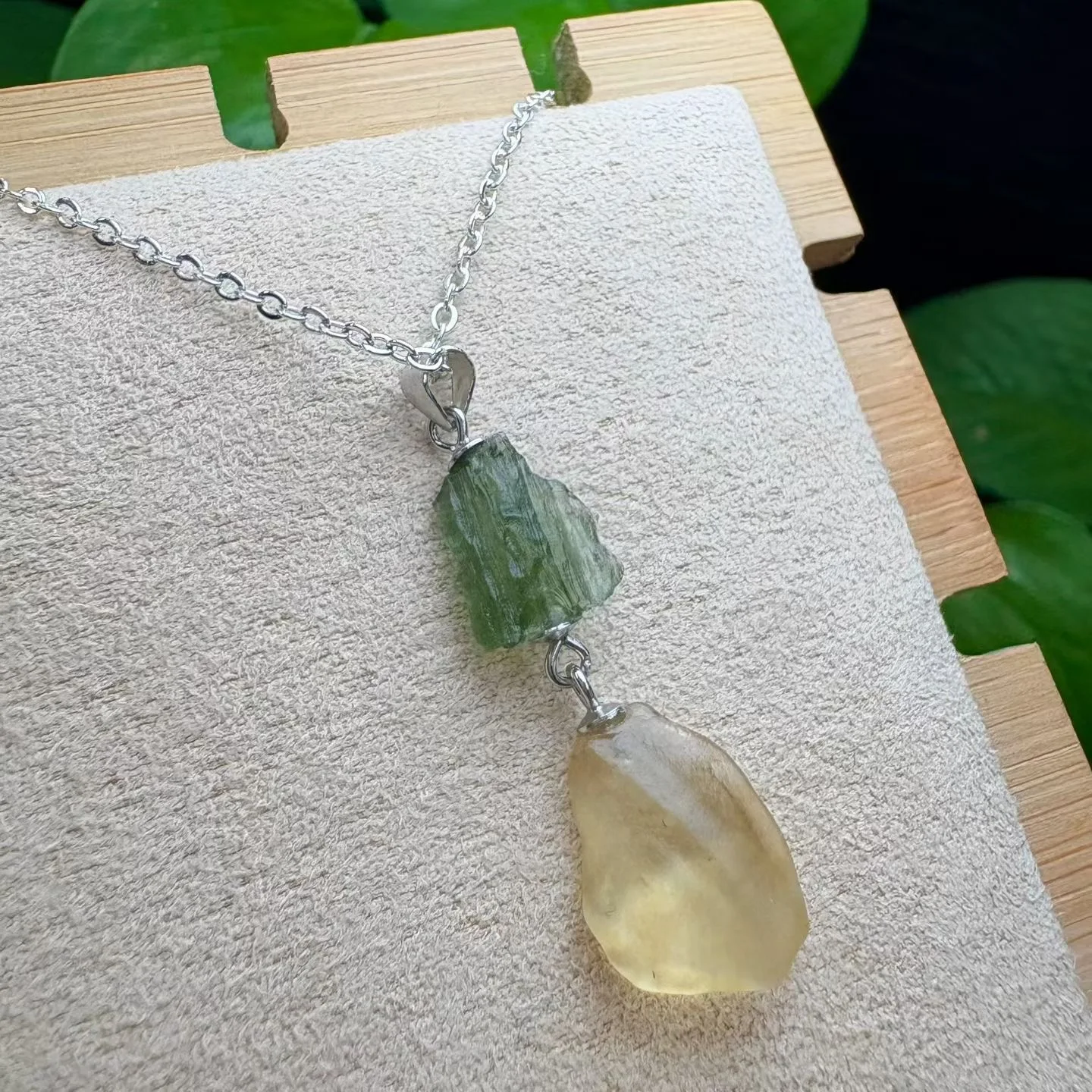 

1 Pc Fengbaowu Natural Raw Libyan Gold Tektite Meteorite Moldavite Pendant 925 Sterling Silver Reiki Healing Stone Jewelry Gift