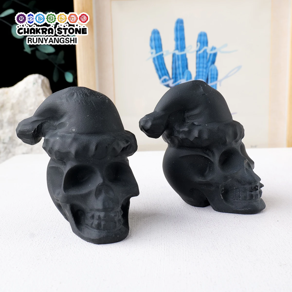 

1PC Natural Crystal Stone Obsidian Hat Skull Carving Decorations Easter Halloween Christmas Magical Energy Gifts