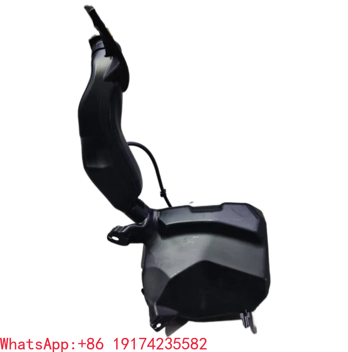 

New Product Original Auto Parts Front Windshield Wiper Kettle 1607948 for Teslamodel Y 2021