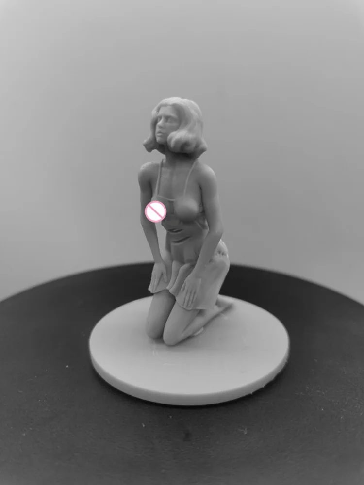 A garota nas mãos do King Kong diy (sem as mãos) Kit de modelo montado em resina em escala 1/24 Brinquedos de escultura desmontados e sem pintura