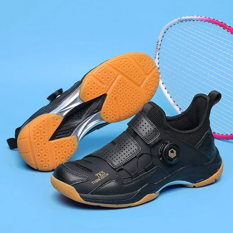 Sepatu olahraga Badminton Pria Wanita, sneaker bernafas tenis meja, latihan emas biru TKS01