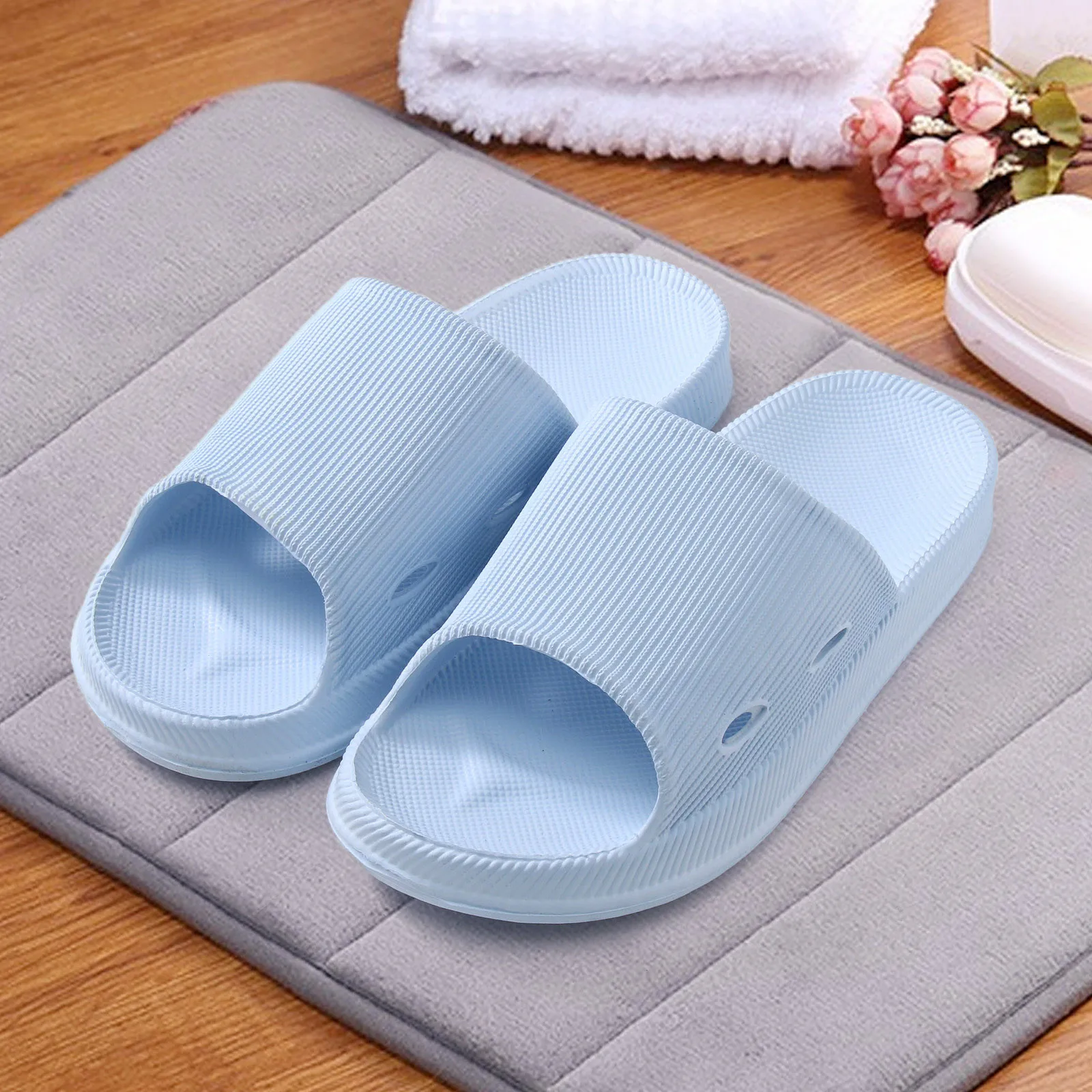 

2024 Indoor Bathroom Anti Slip Shoes for Women Hot Summer Man Platform Slippers Summer Beach Eva Soft Sole Sandals Leisure