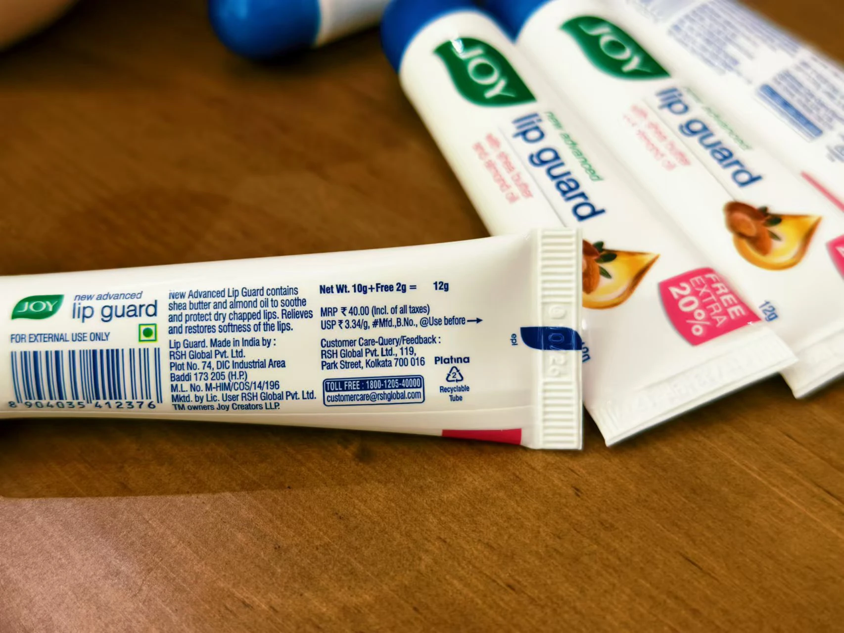 بلسم الشفاه الهندي بزبدة الشيا واللوز 12 جرام، يهدئ ويرطب الشفاه، العناية بالتليين والمغذي #2