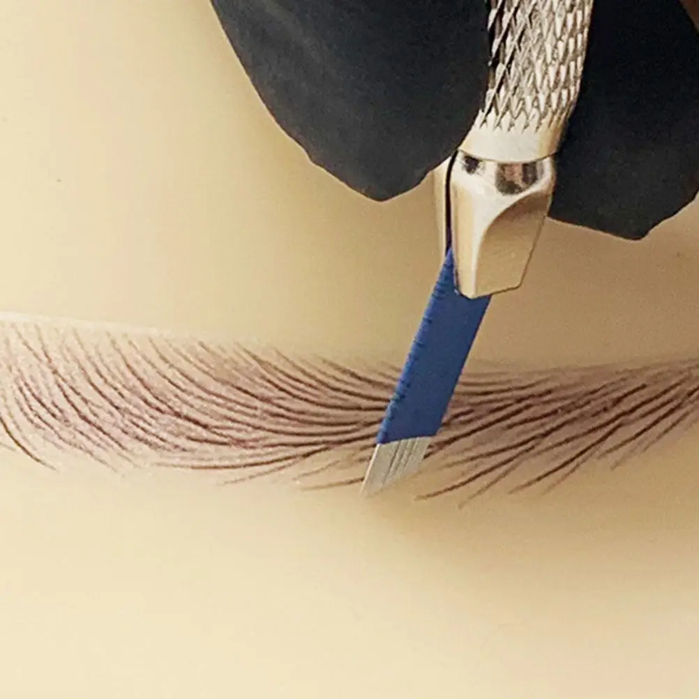 

50Pcs 18u 0.18mm Microblading Needles Fine Blades Perfect for Creating Soft Misty Eyebrows Ideal for Skill Enhancement Practice