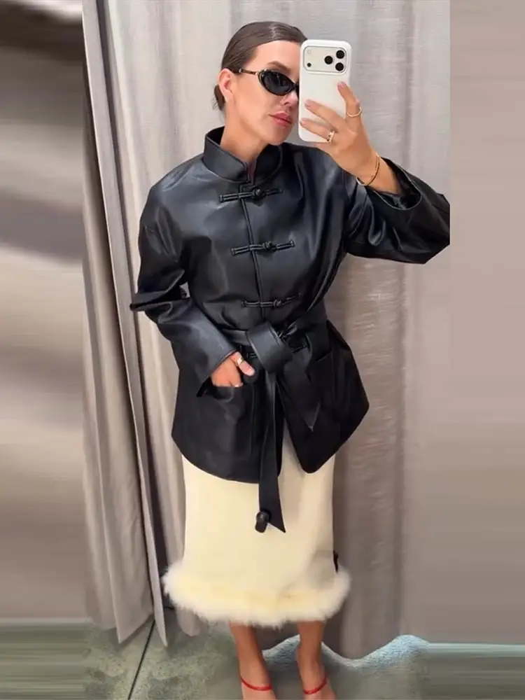 Damen Kunstlederjacken mit Stehkragen, Froschknöpfen und Gürtel, Streetwear, Langarm, Einreihig, Lockere Oberbekleidung – Detail 34