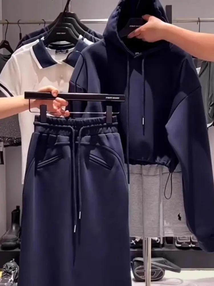 

plus Size Spor Two-Piece Set with Hooded Top And High Waist Skirt for Women Conceals Flaws Trendy Loose Fit Autumn Winter