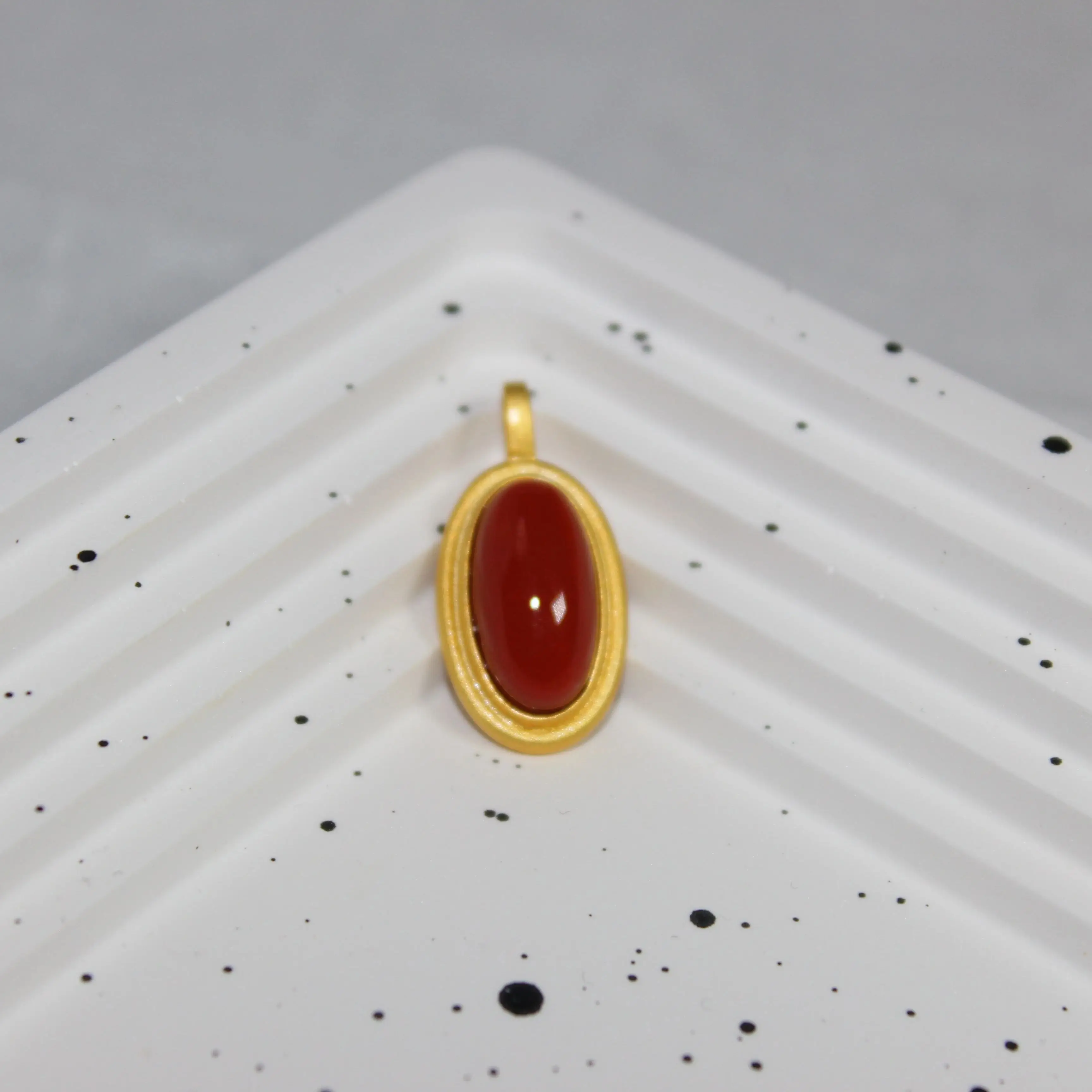 Premium South Red Agate Inlaid Pendant women-Simple And Elegant Silver 925 Jewelry（Unmatche Chain）