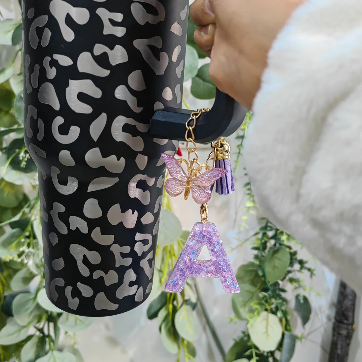 قطعة واحدة من سلسلة الأكواب الأرجوانية، ملحق زجاجة المياه، سلسلة مفاتيح بسلسلة كوب الحروف، سلسلة مفاتيح صغيرة لطيفة على ظهره، قلادة حقيبة #3