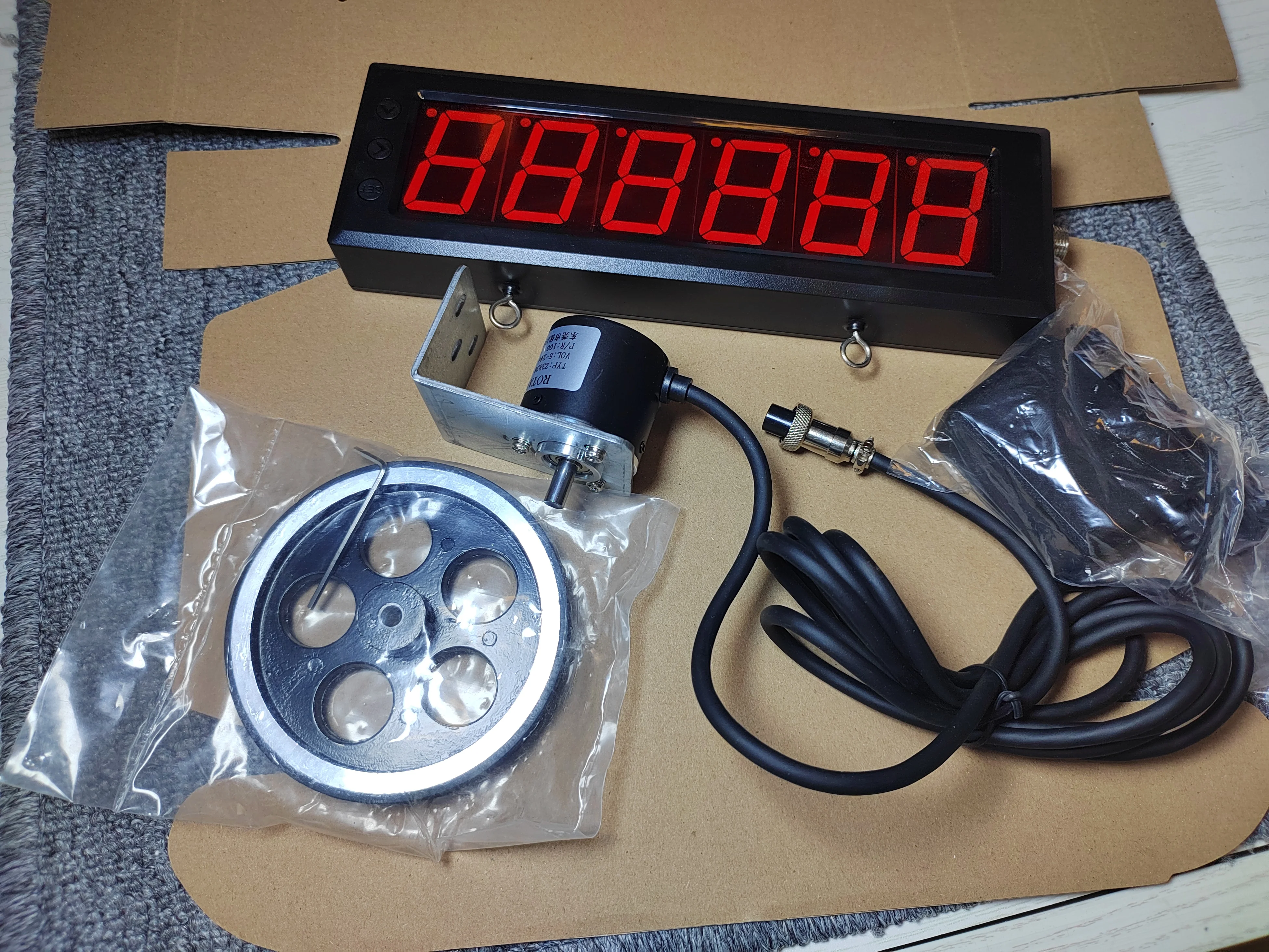 Metre counter digital display high precision roller type electronic induction length measuring alarmindustrialmachineryautomatic