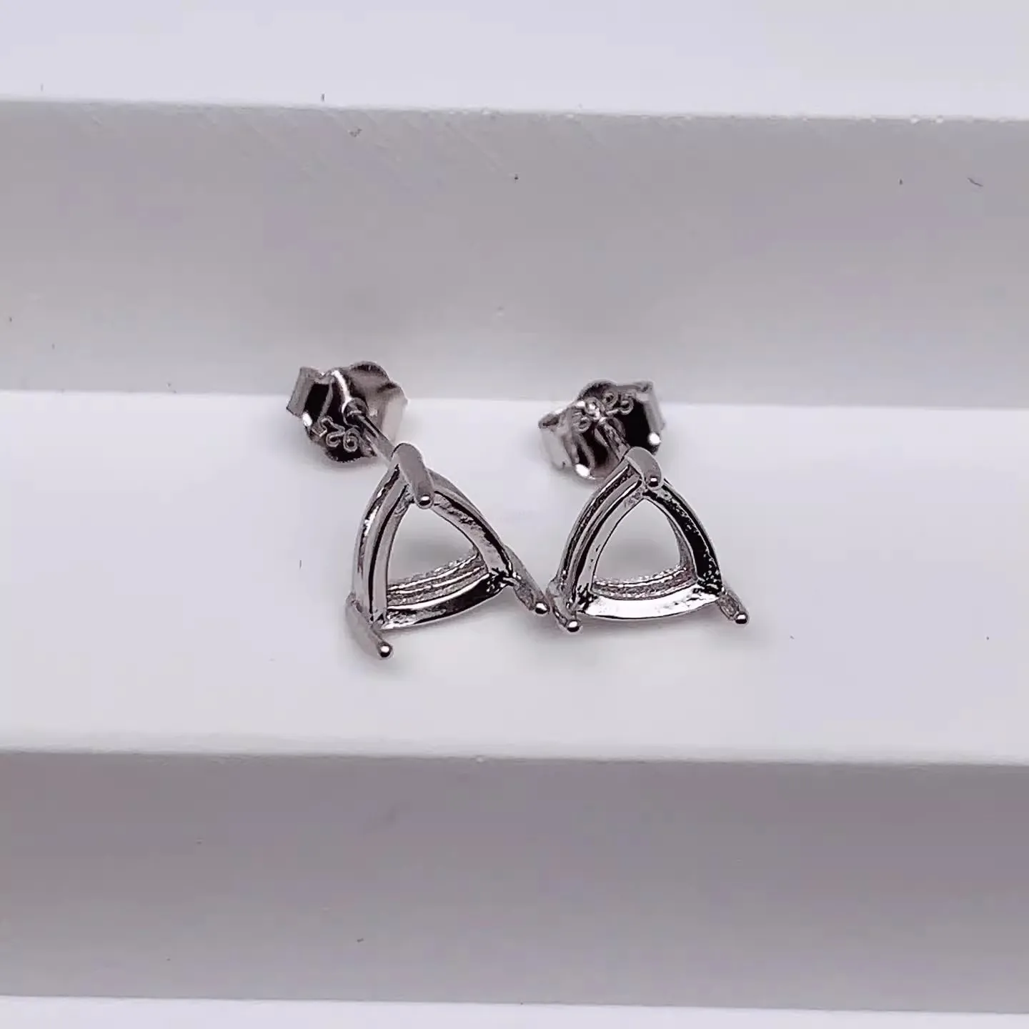 Y 5/6mm Triangle Stone Settings 925 Sterling Silver DIY Empty Earring Simple Ear Studs Fine Design Fashion 3Colors for Woman Man