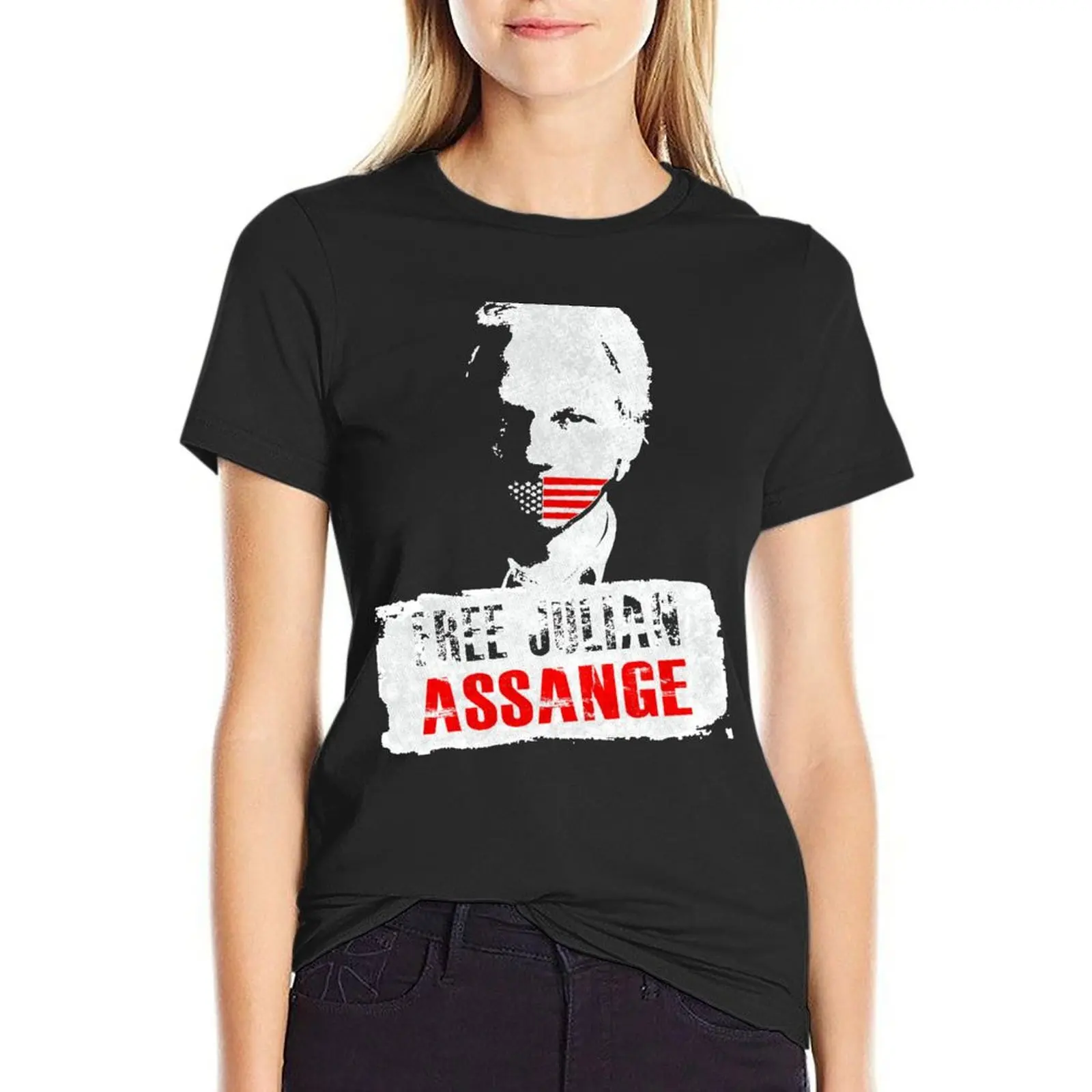 

Free Julian Assange Essential T-Shirt anime clothes vintage clothes vintage quick drying Women's clothing