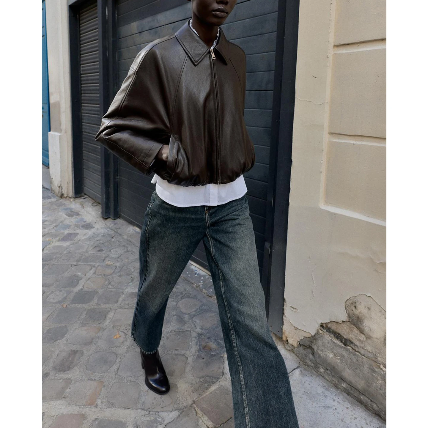 レディース秋冬PUレザージャケット、パイロットジャケット、ロング丈、折り返し襟、ルーズフィット、ファッショナブルなレディースコート