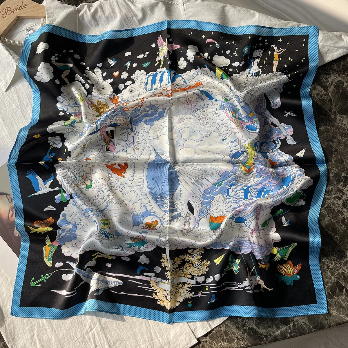 

Маленький шейный шарф, женские весенние шелковые банданы, роскошные дизайнерские мягкие шарфы, сумка на голову, аксессуары для одежды, 65 см, подарок на день Святого Валентина