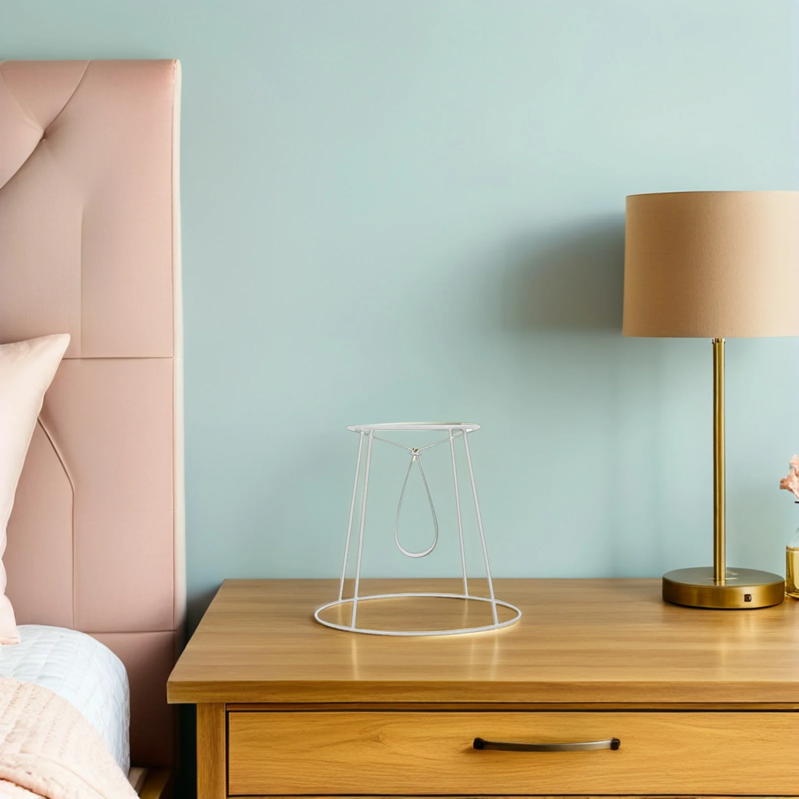 

3Pcs DIY Lampshade Frame Iron Table Light Frame No Burrs Smooth Edges Lamp Shade Bracket for Desk Home Decor Iron Lampshade Rack