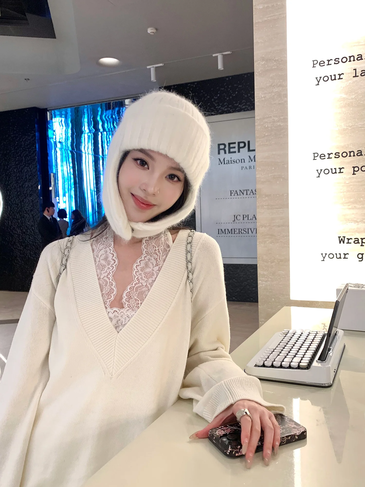 

Женский шерстяной свитер Aisui с V-образным вырезом, свободный оверсайз пуловер, вязаный, белый, осенне-зимний, модный, повседневный, удобный топ