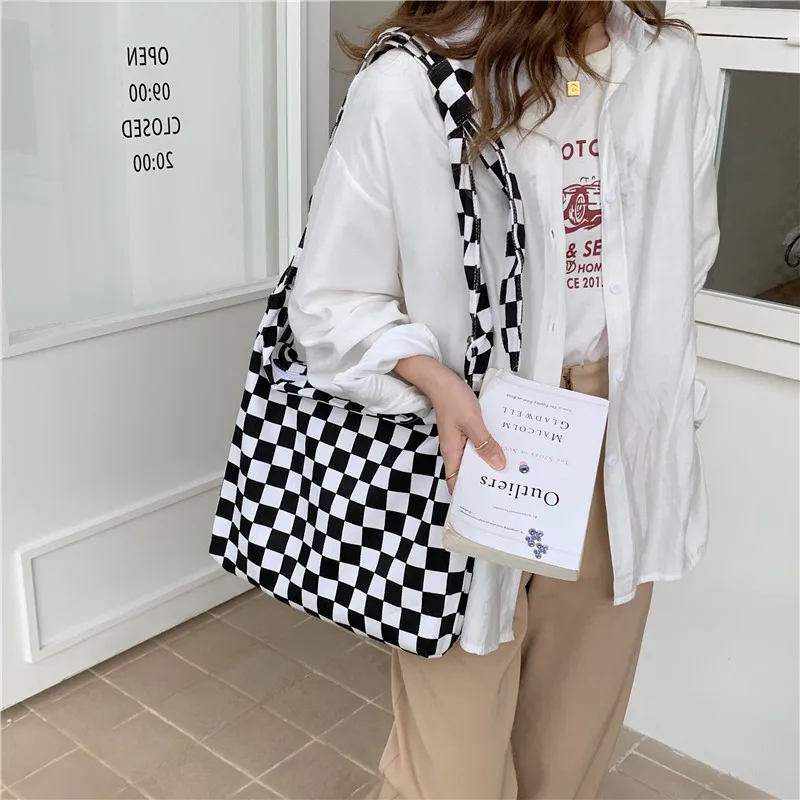 WEEQQ Black & White Checkerboard Canvas Bag Women Large-capacity Shoulder Bag Simple Student Hand bag Plaid Bag Tablet Cases pad