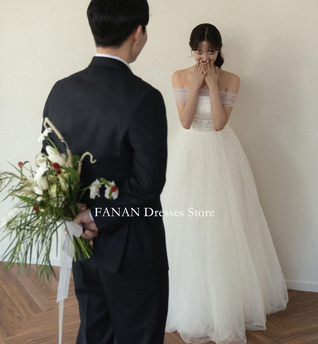 

FANAN Strapless Korea White Floor Length Tulle Sleeveless A-Line Corset Wedding Dresses 웨딩드레스 Custom Made Bride Gowns Plus Size