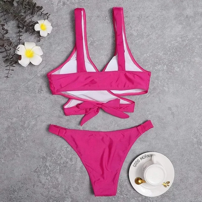 Maillot de bain sexy à dos ouvert pour femmes, bikini taille basse, couleur unie, décolleté en V foncé, fête de la côte, à la mode, nouvelle collection été 2025