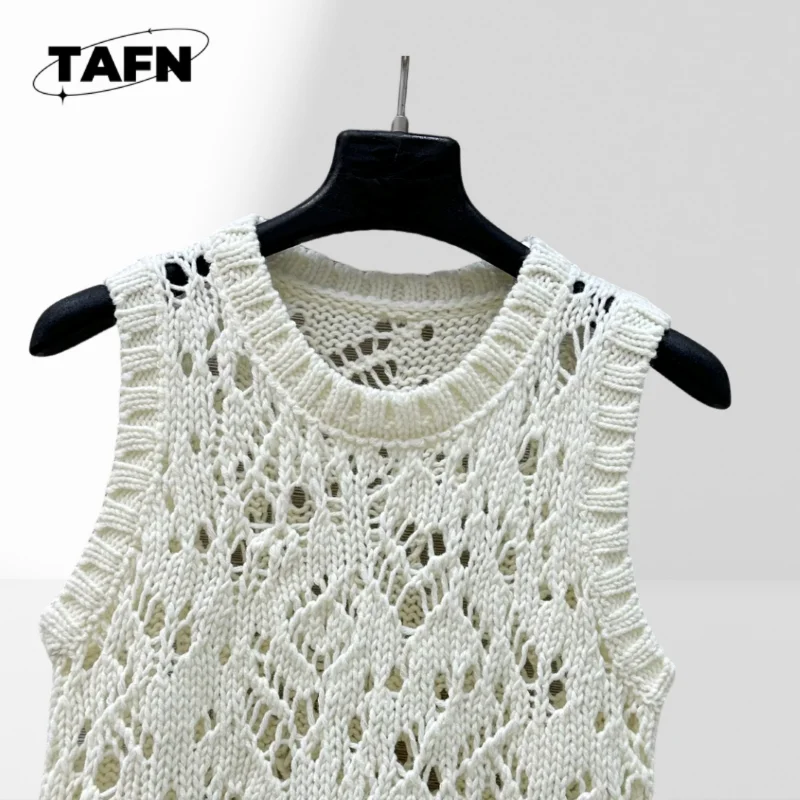 복고풍 캐시미어 가디건 – 클래식 디자인과 모던한 편안함으로 매일 착용하기 적합 AH1901