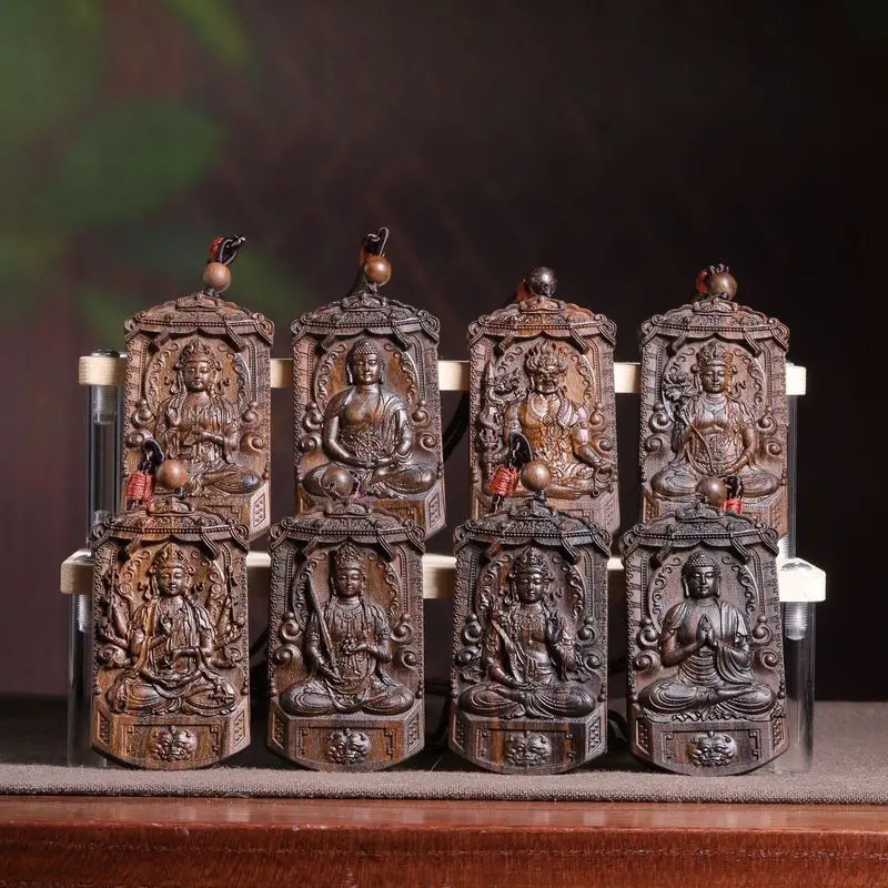 Agarwood wood carving of the eight and twelve zodiac signs, wooden protective crafts, unisex portable safety pendants, car hangi