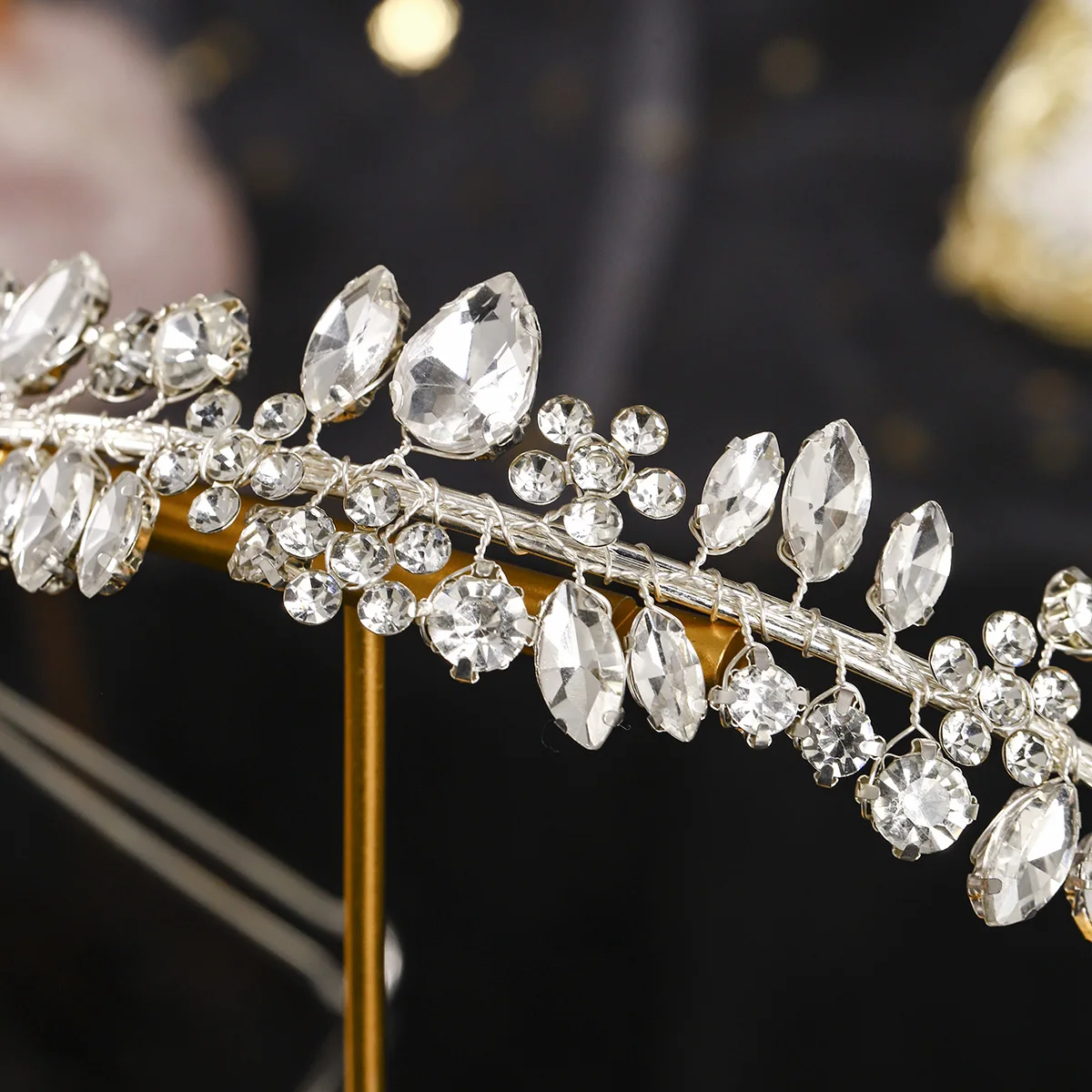 الفضة كريستال العروس هيرباند جديد حجر الراين زهرة تاج الشعر التبعي الزفاف عيد ميلاد مهرجان خوذة للنساء #5