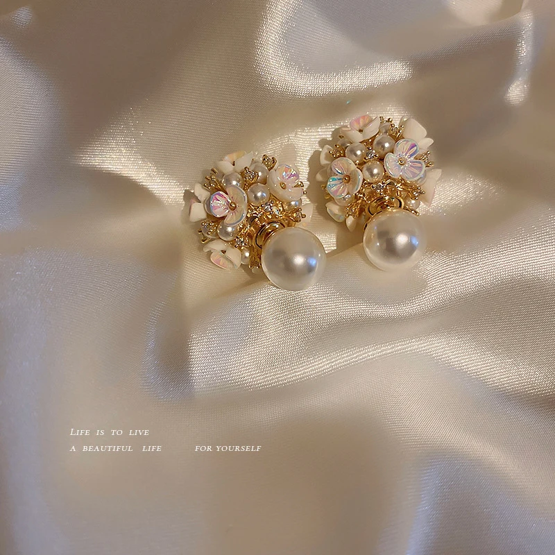 Zircon Pearl Flower Earrings French Retro Shell Ball Gentle Elegant Immortal Temperament Versatile Party Gift  Accessories Woman