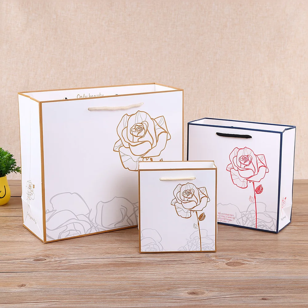 Minimalist Design Paper Gift Bags Durable Shopping Totes For Retail Merchandise Packing Clothing Boutique Supplies