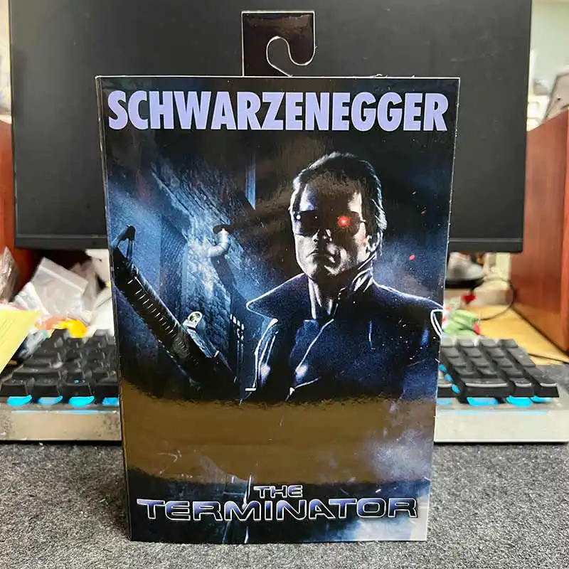 

Hot selling original NECA terminator Arnold Schwarzenegger Police Department Deluxe Edition 7 inches Mobile figurine model gifts