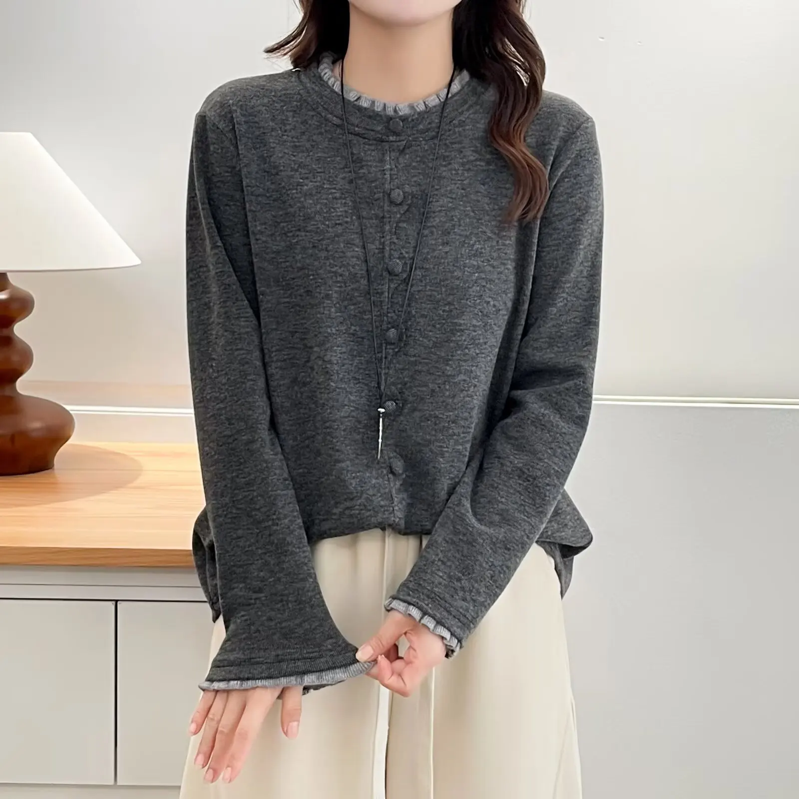 

XXXXL модная женская футболка больших размеров, осень-зима 2025, повседневные флисовые теплые топы с длинными рукавами и воротником с рюшами, 2552