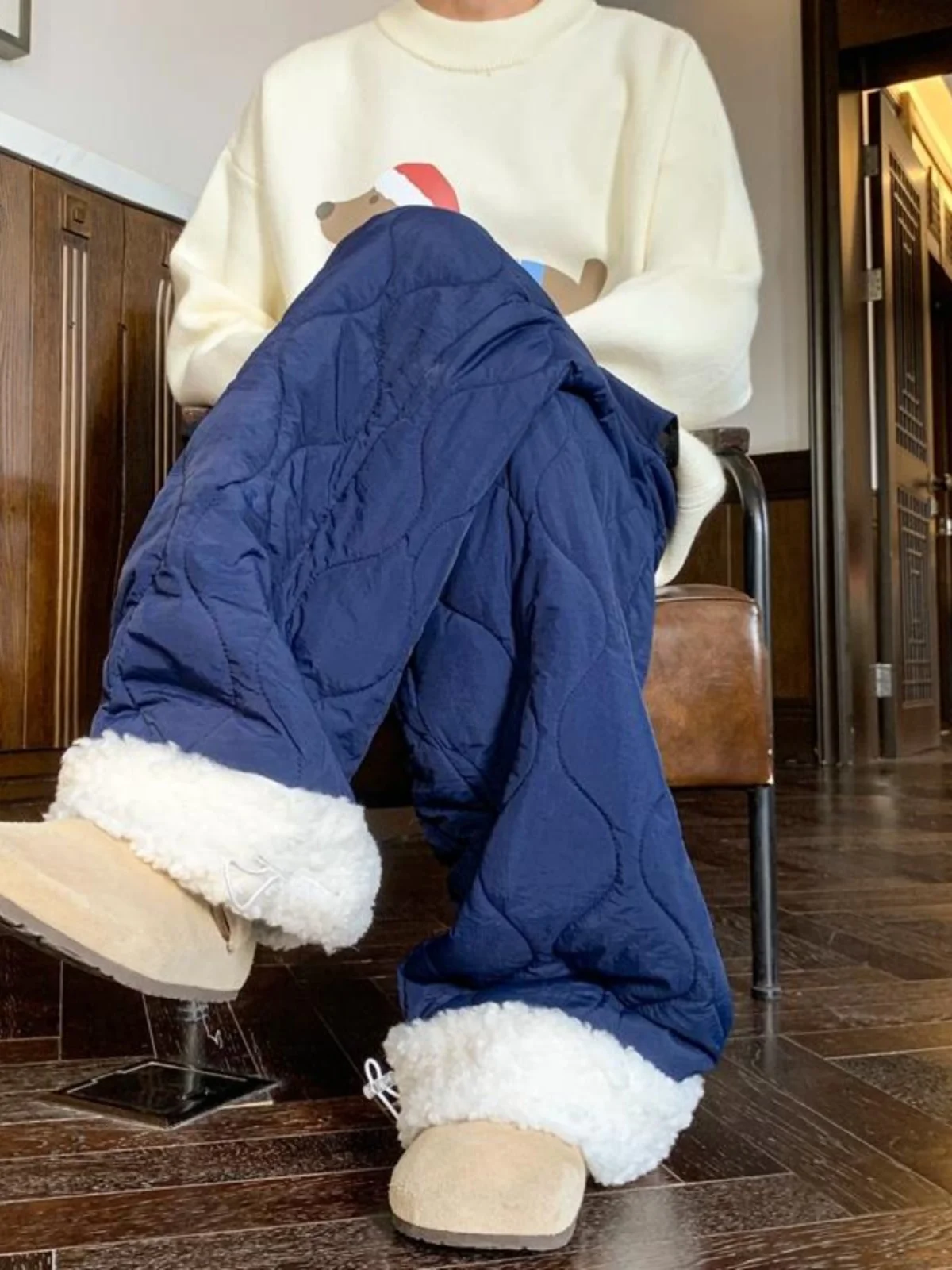 

Мужские зимние сноубордические брюки Deep Blue: ультратеплые, с утеплителем из хлопка и специальным слоем из овечьего флиса, защита от града при температуре до -40°C