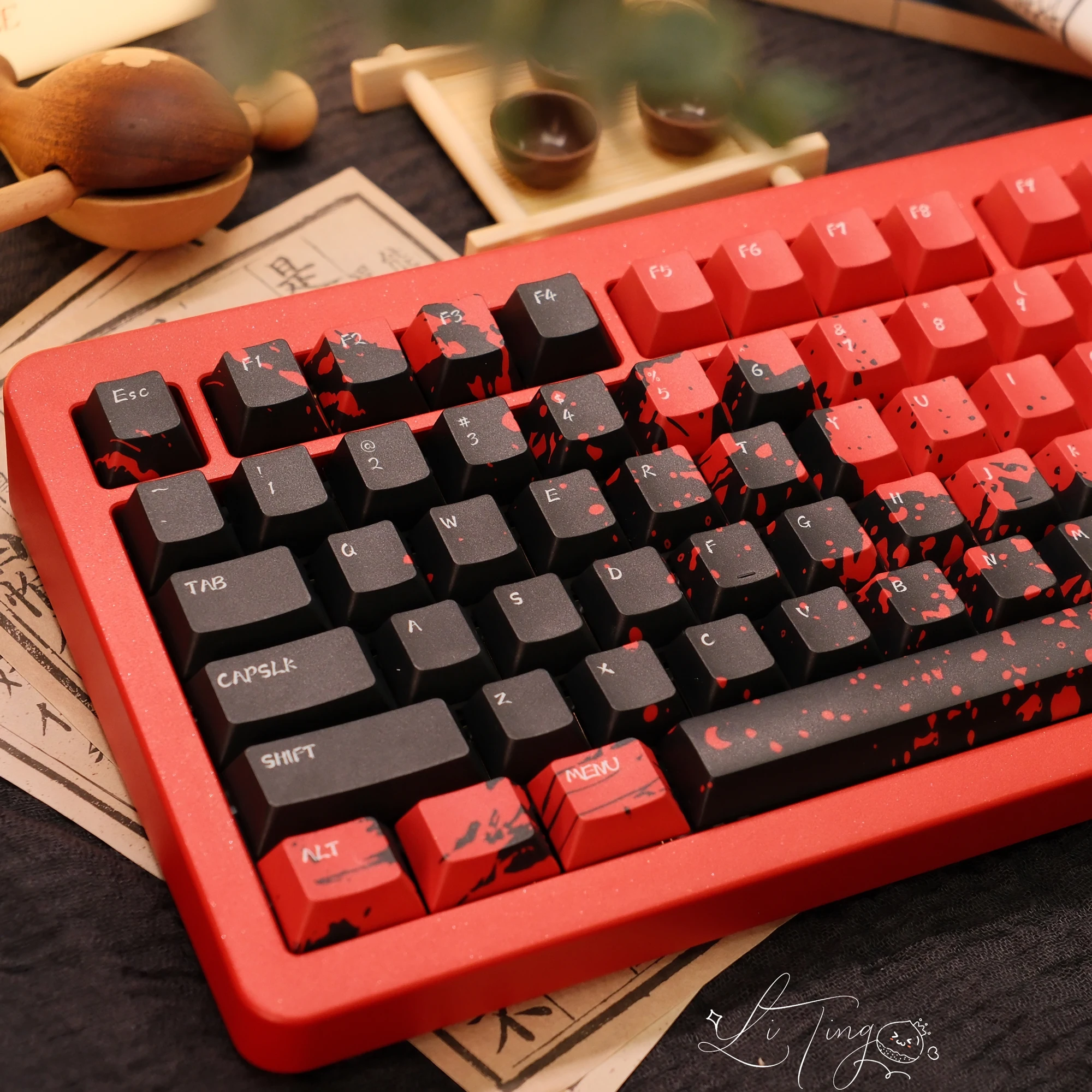 

Tread Blood Keycap Five-sided Sublimation 140 Keys Original Factory Highly Sublimation Keycap PBT Keycap