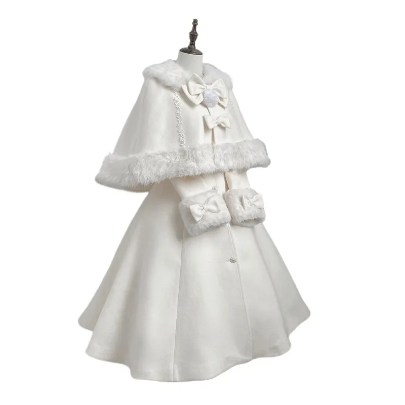 

2026 Winter Japanese Foreign White Moonlight Heavy Industry Cape Woolen Medium and Long Coat Temperament Commuting Capes Ponchos