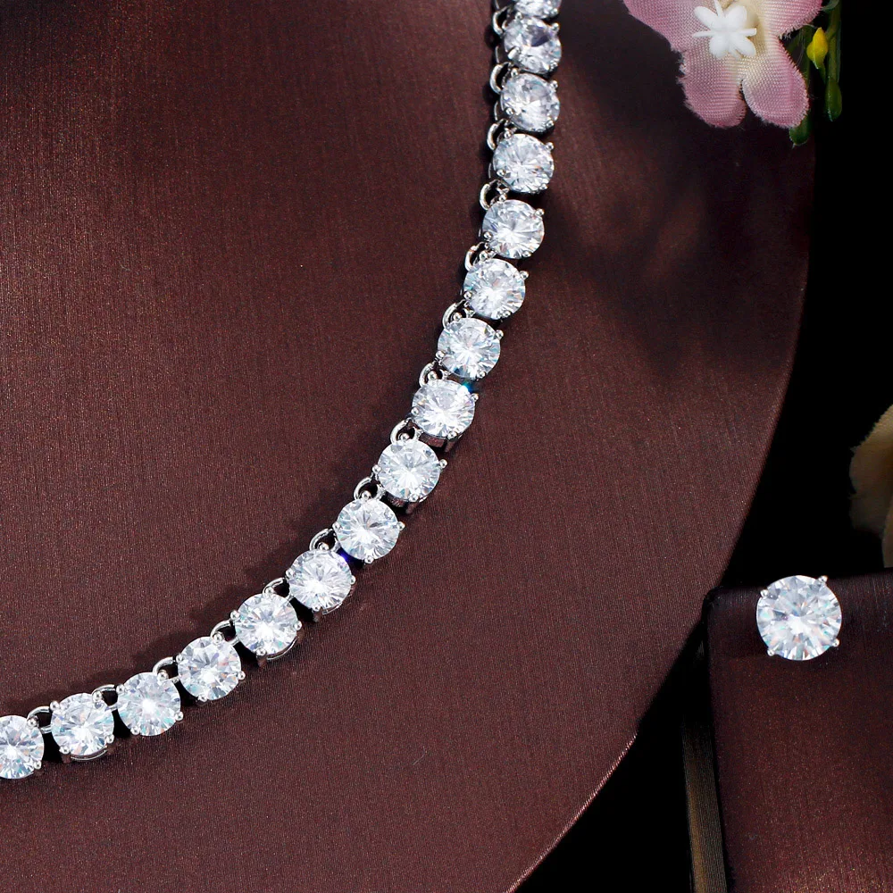 CWWZircons Atemberaubendes Großkarat-Rund-CZ-Tennis-Halsketten- und Ohrring-Set Luxuriöses Brautschmuck-Set für Hochzeit und Abendveranstaltungen Großhandel T0511 – Detail 5