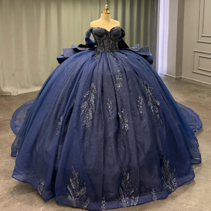 

Темно-синее блестящее платье Quinceanera, бальное платье с открытыми плечами, аппликация, кружево, бисер, хрустальный бант, тюлевой корсет, милое платье 16, жилет