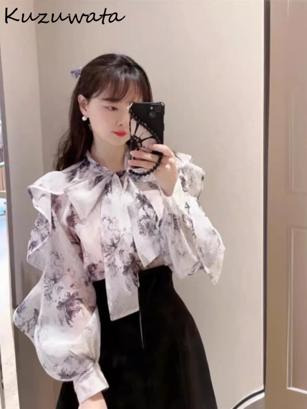 Kuzuwata Sweet V Neck Butterfly Sleeve Print Shirt Voile Elegant Lace Up Bow All-match Blouses Japan French Style Fungus Blusas